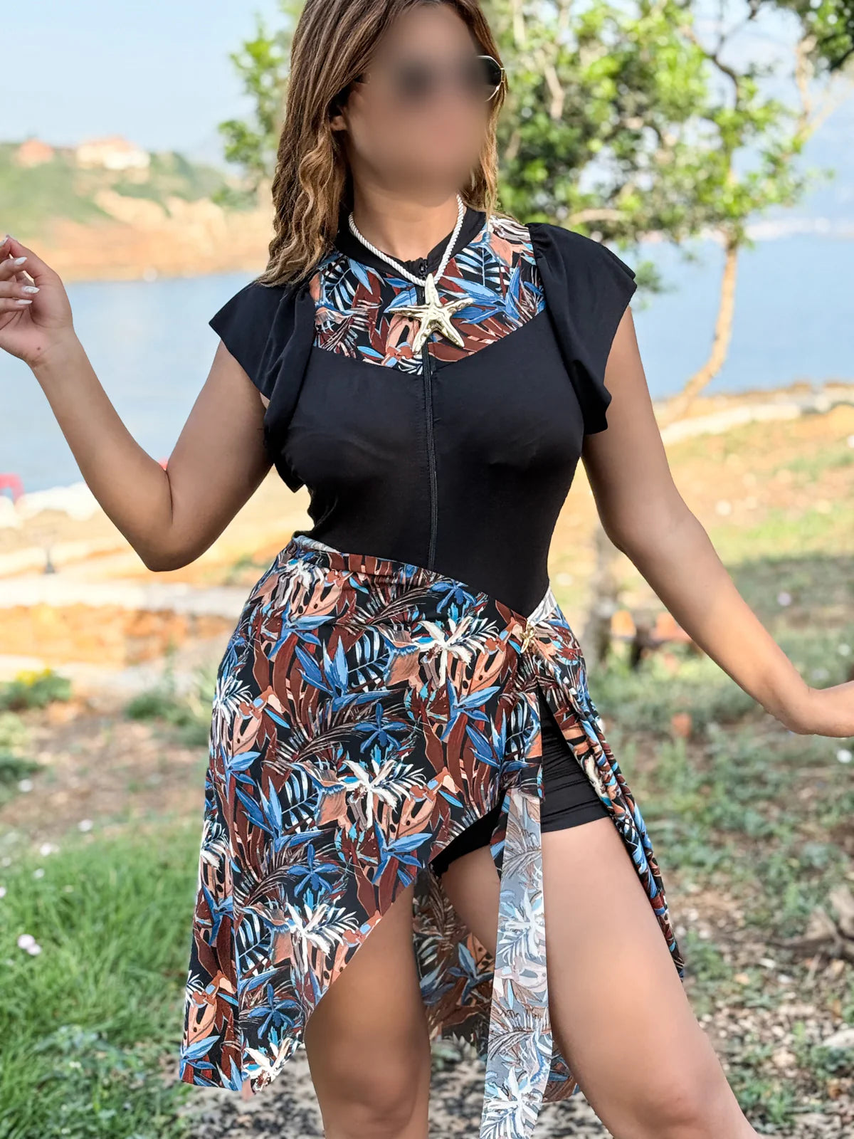 Maillot de bain 2 pièces combi a motif vert bleu noir paréo vert bleu
